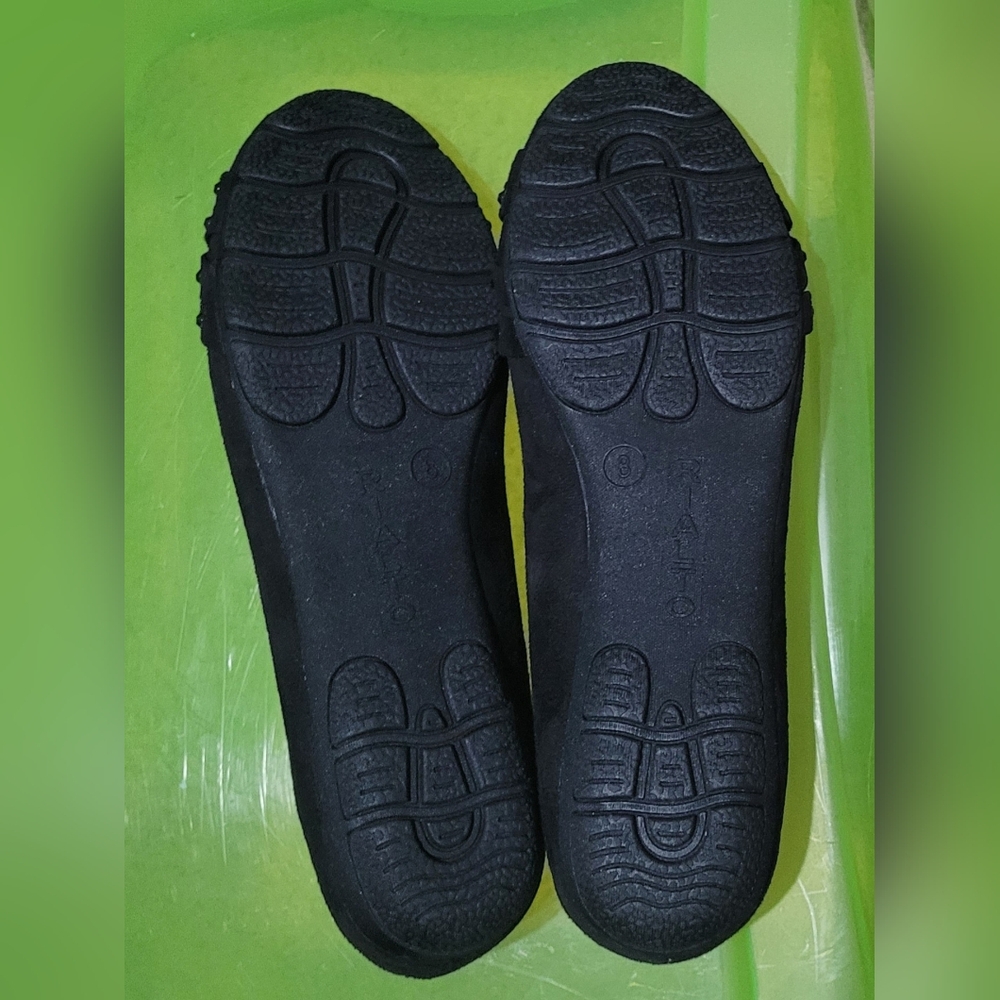 Rialto Black Women's Flats - Picture 3 of 12